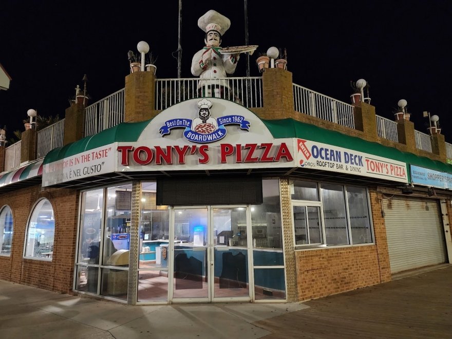 Tony's Pizza