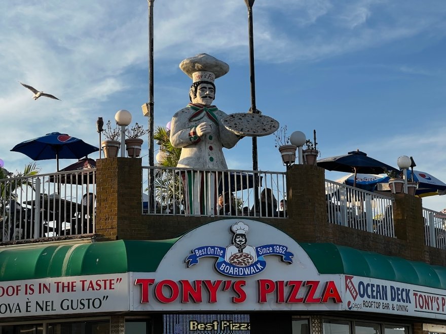 Tony's Pizza