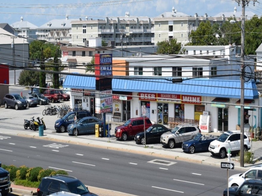 Seaside Deli Beer & Wine