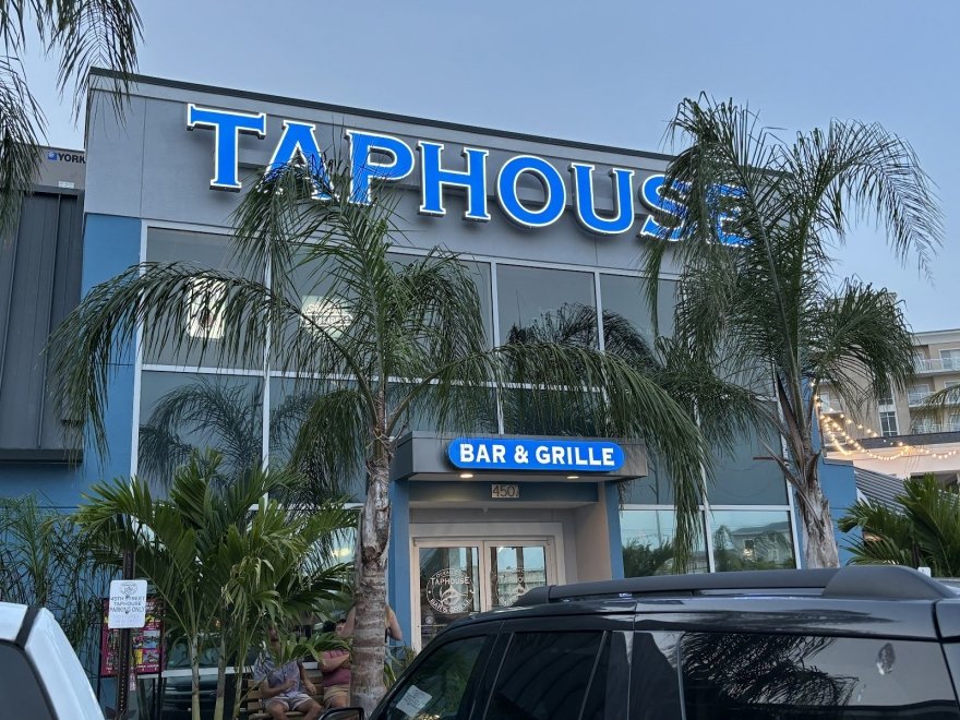 45th Street Taphouse Bar & Grille