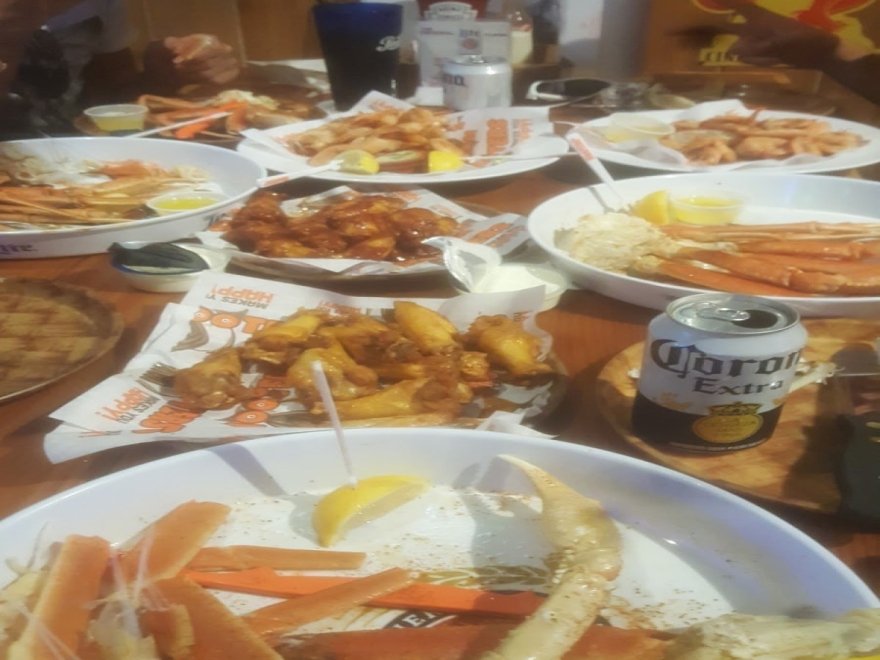 Hooters