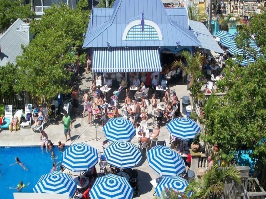 Caribbean Pool Bar