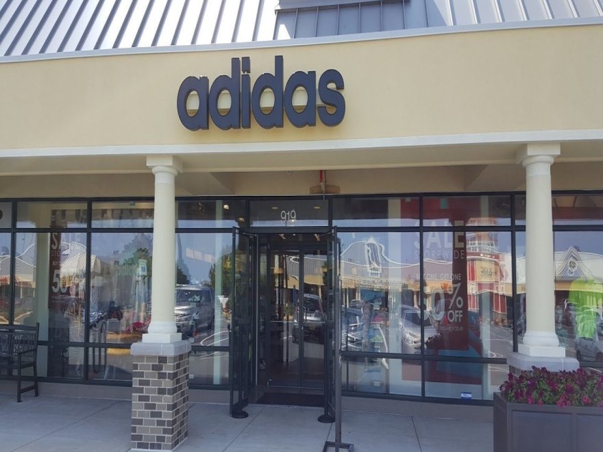 Adidas Outlet