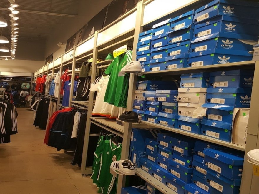 Adidas Outlet