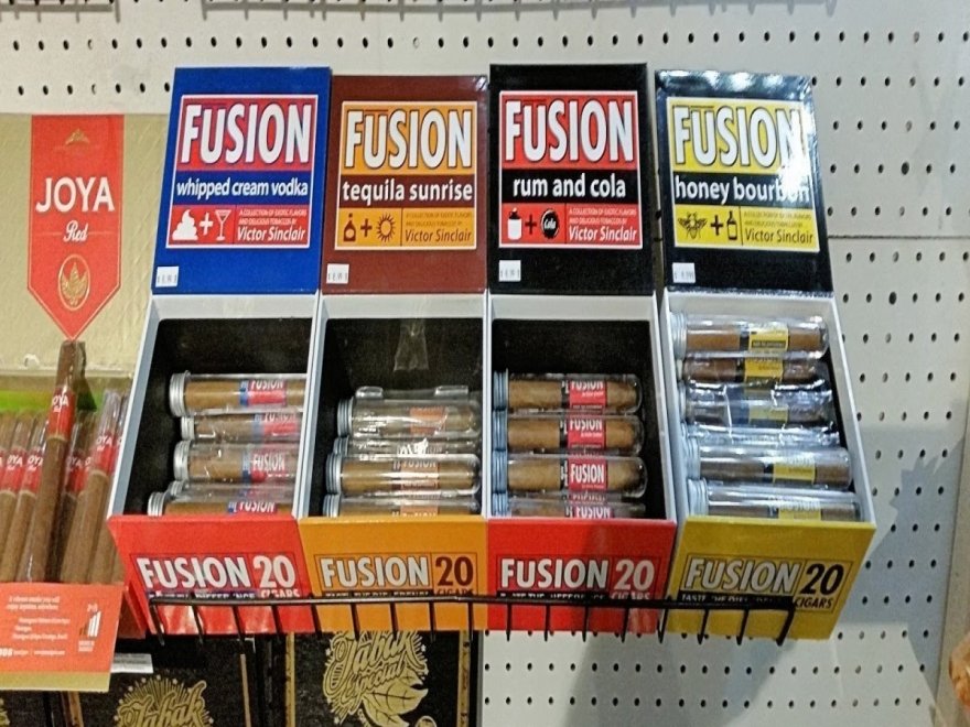 Puff Cigar Lounge and Humidor